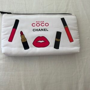 Fashion cosmetic pouch
